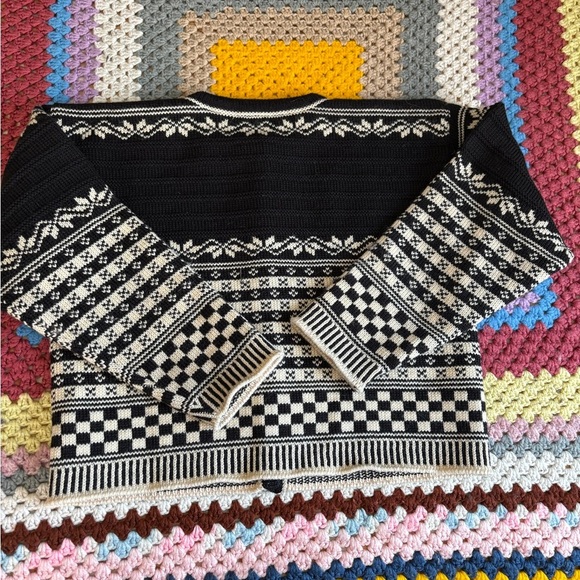 Norlender Black and White Patterned Cardigan - Picture 7 of 10